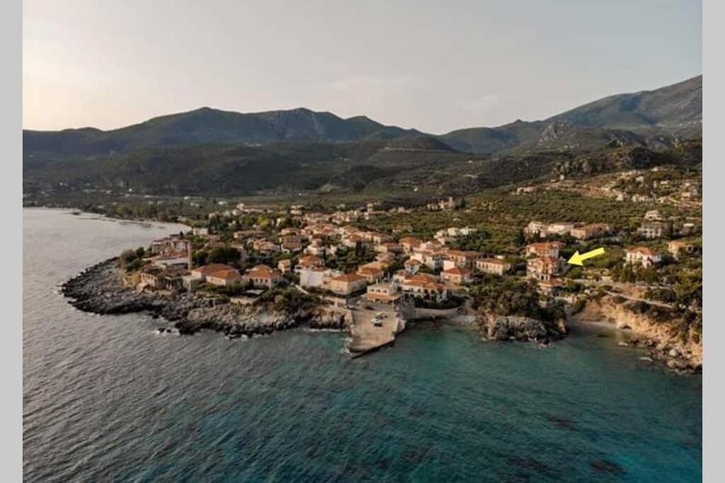 Sea And Sun Apartments 303 Ιδιωτικό Διαμέρισμα Kardhamili Esterno foto