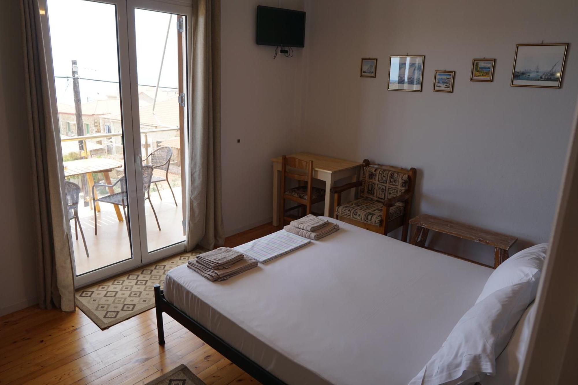 Sea And Sun Apartments 303 Ιδιωτικό Διαμέρισμα Kardhamili Esterno foto