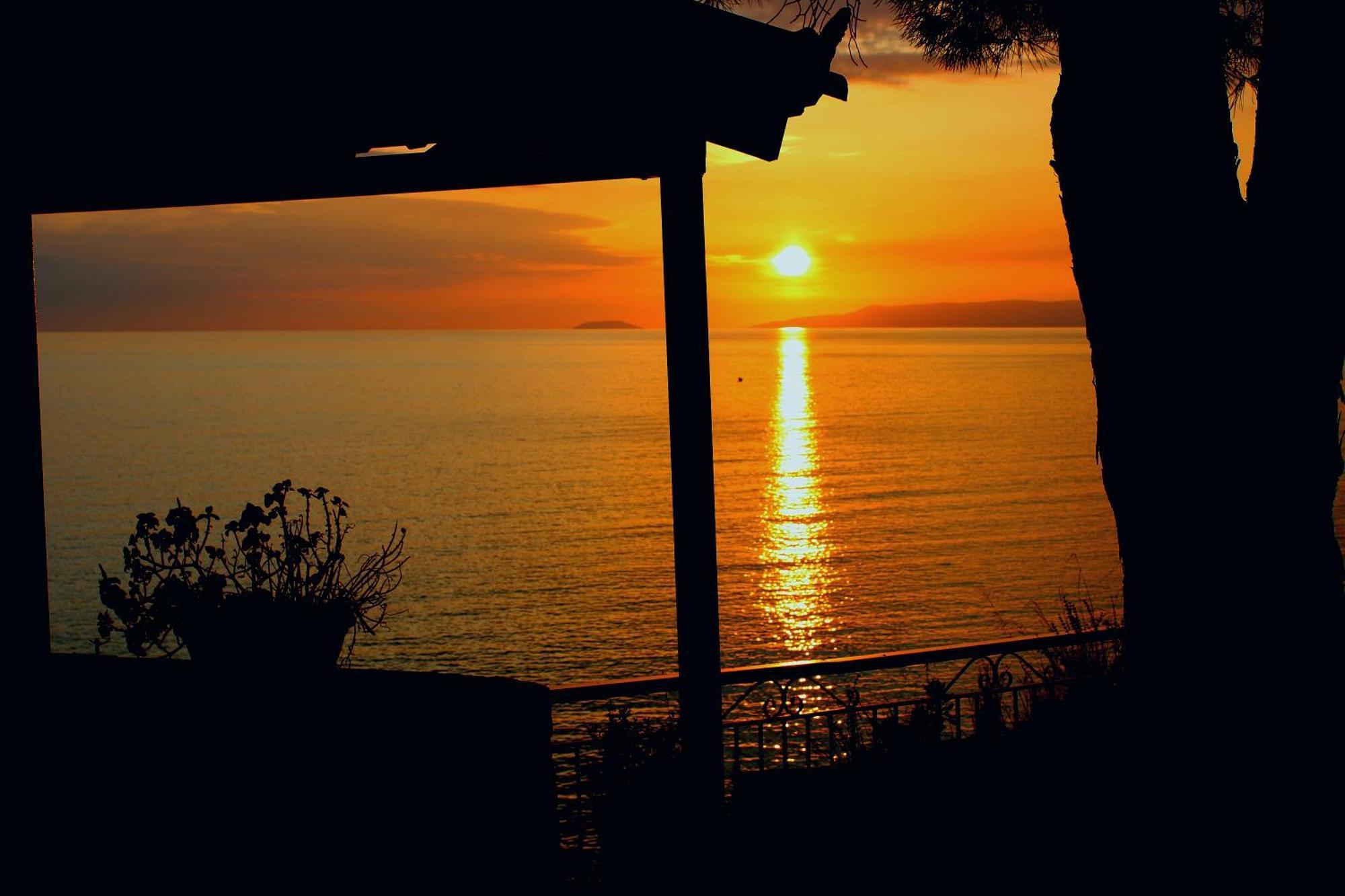 Sea And Sun Apartments 303 Ιδιωτικό Διαμέρισμα Kardhamili Esterno foto